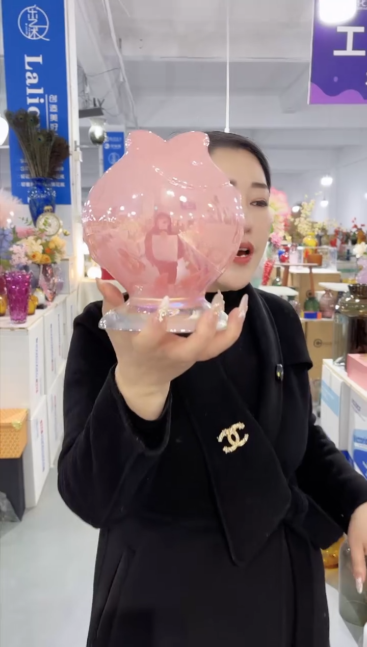 【闪购商品】玻璃唐总花瓶厂微瑕-4GLA