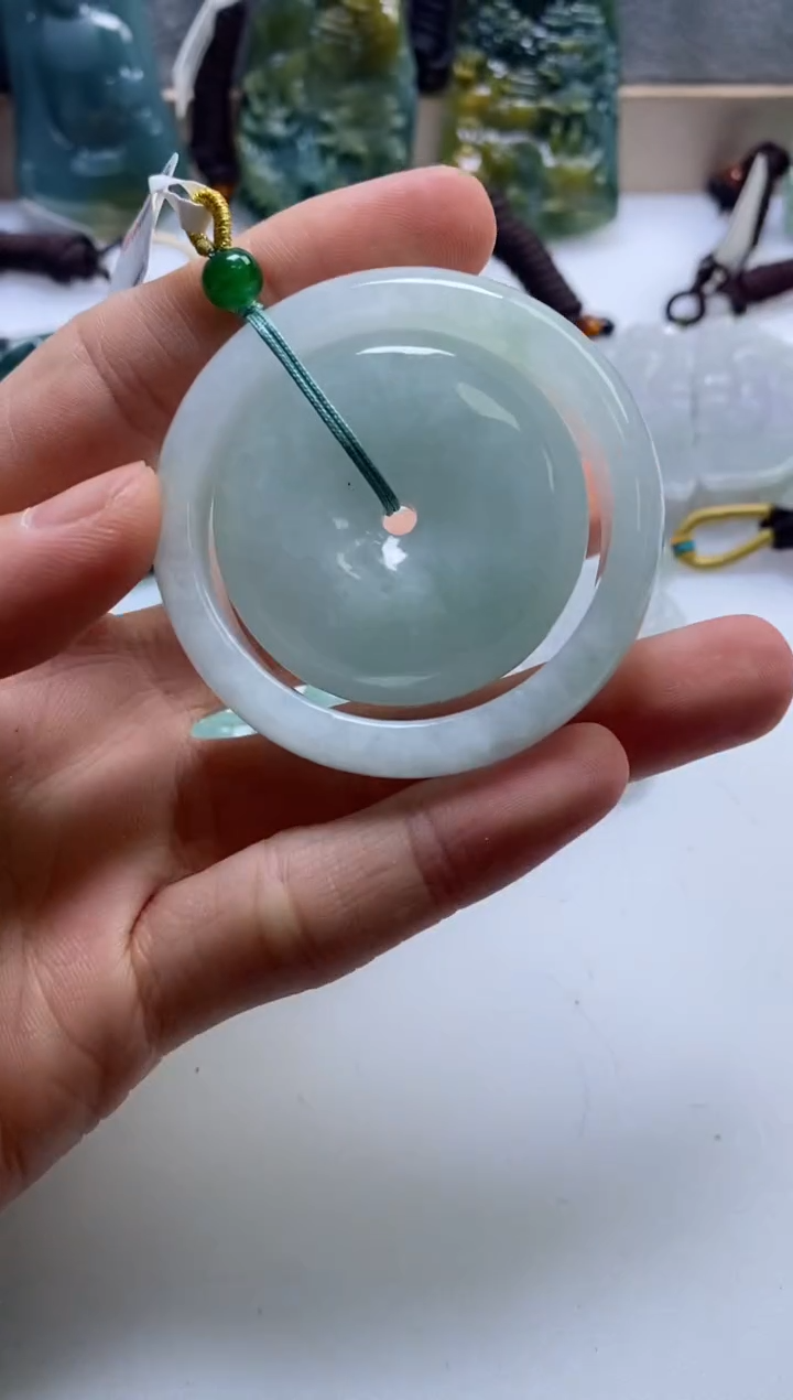 【闪购商品】翡翠挂件未镶嵌          