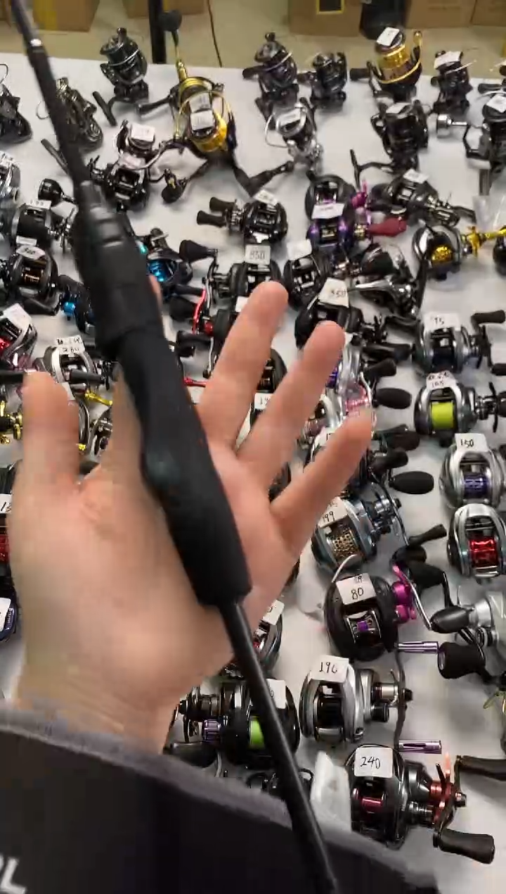 3845二手阿布黑马仕3代2.1米L直柄