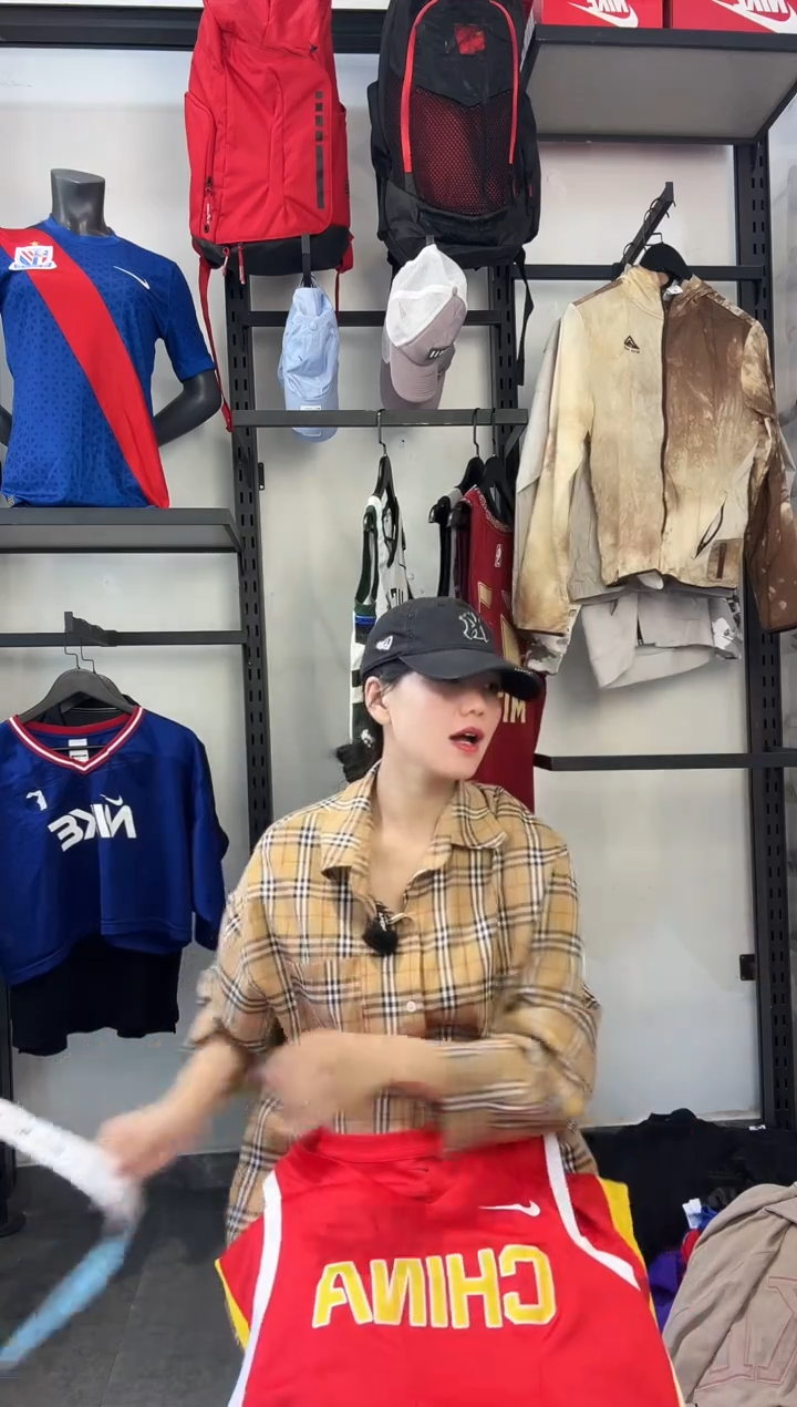 317编码 耐克卫衣服饰过款为准 尺码·