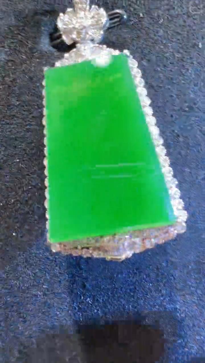 吊坠(不含链)18K金镶嵌翡翠多样性团购发一件