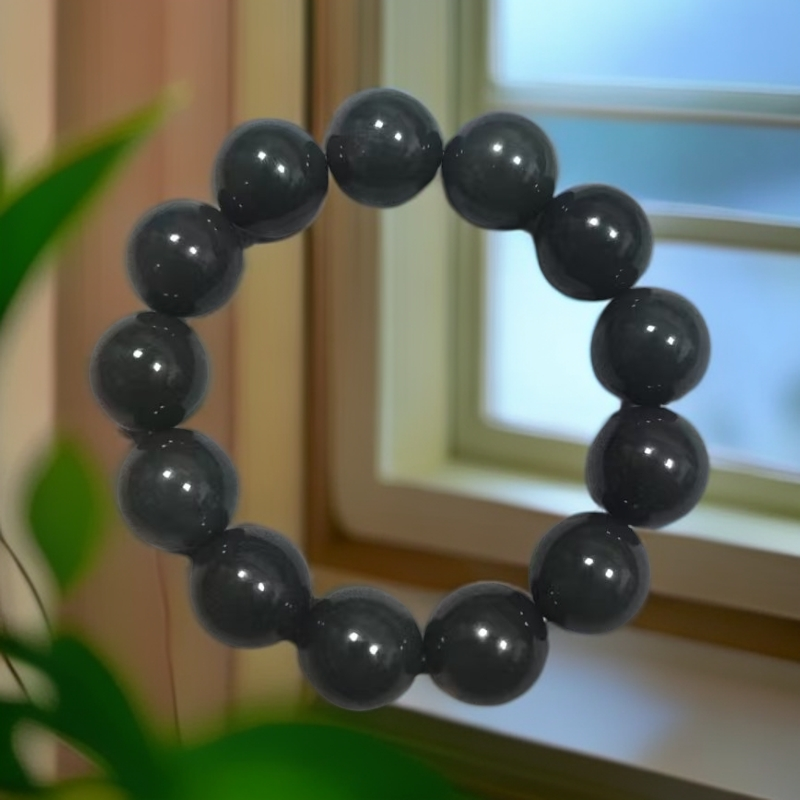 和田玉手串  卡17-18mm   带礼盒  CC 544