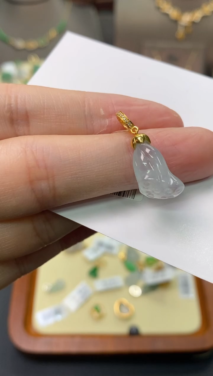 【闪购商品】翡翠颈饰18K金镶嵌净货13942