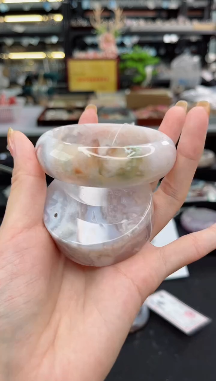【闪购商品】石英质玉手镯未镶嵌56圈口（赠品镯心）3571114