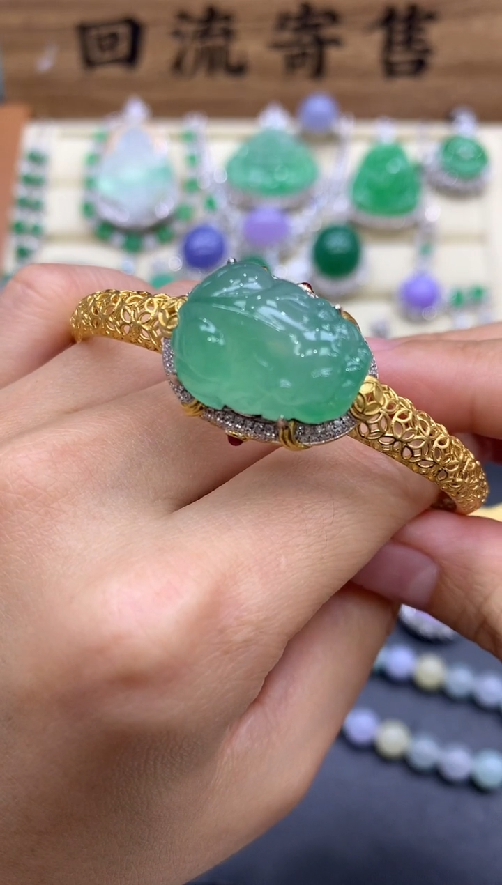 【闪购商品】翡翠手镯18K金镶嵌712-中国好珍宝