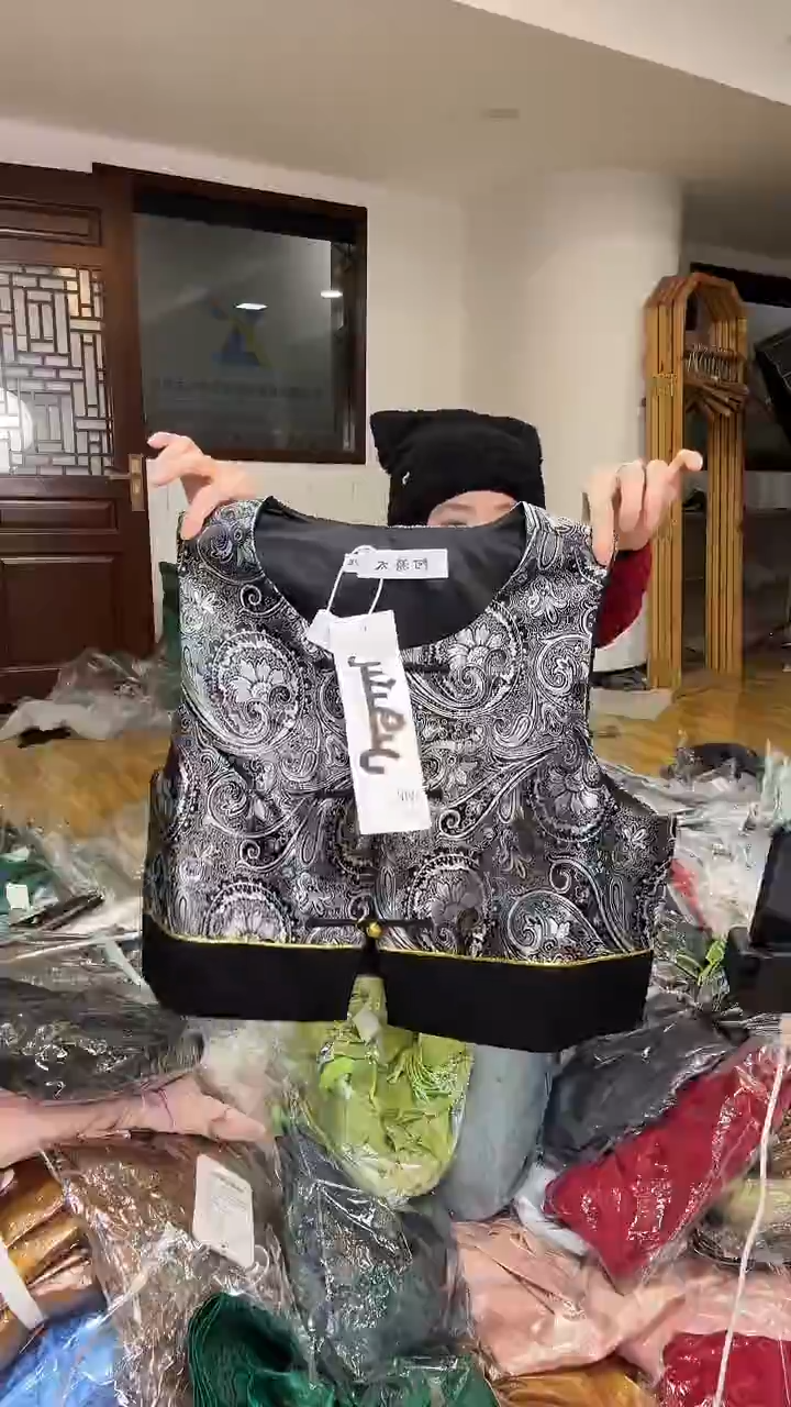 2XL码    125-135斤  马甲