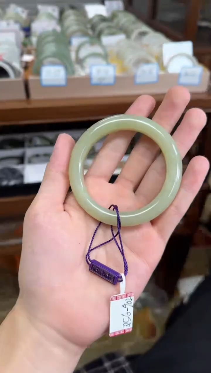 未镶嵌手镯和田玉56