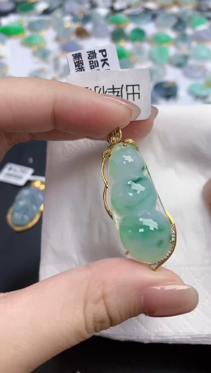【闪购商品】翡翠颈饰18K金镶嵌天然缅甸翡翠A货