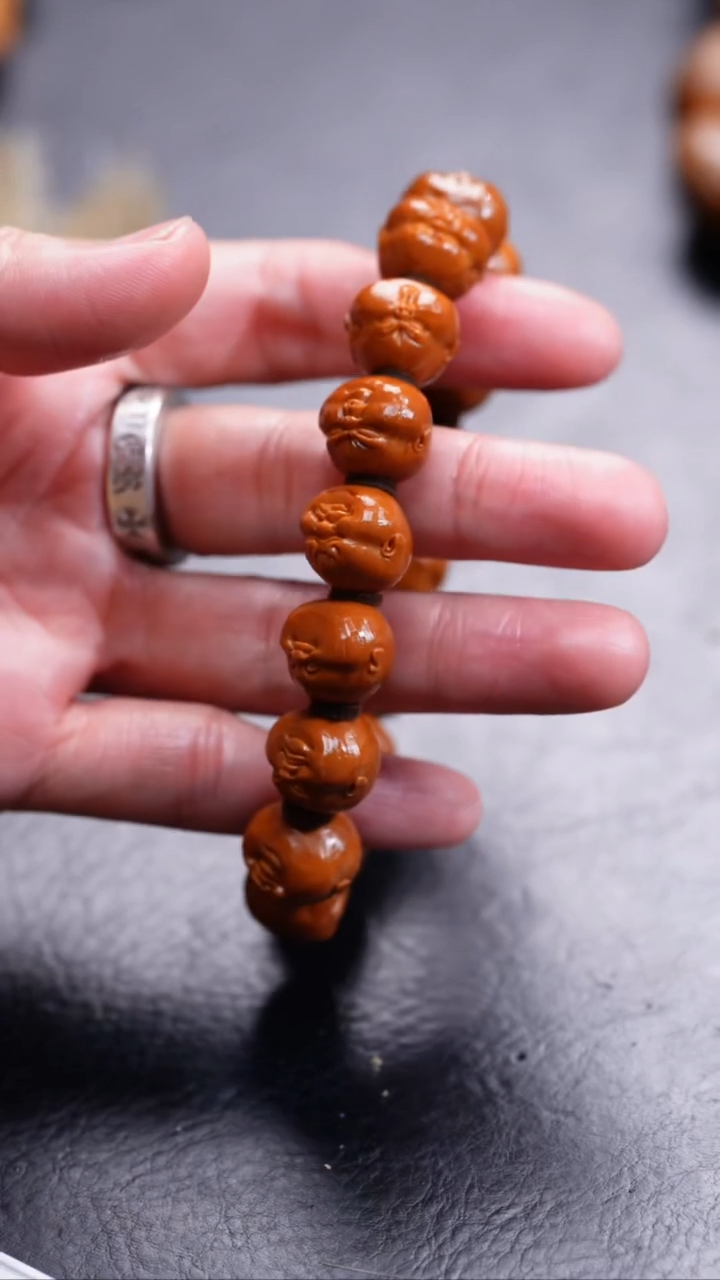 【闪购商品】橄榄核吊坠橄榄核