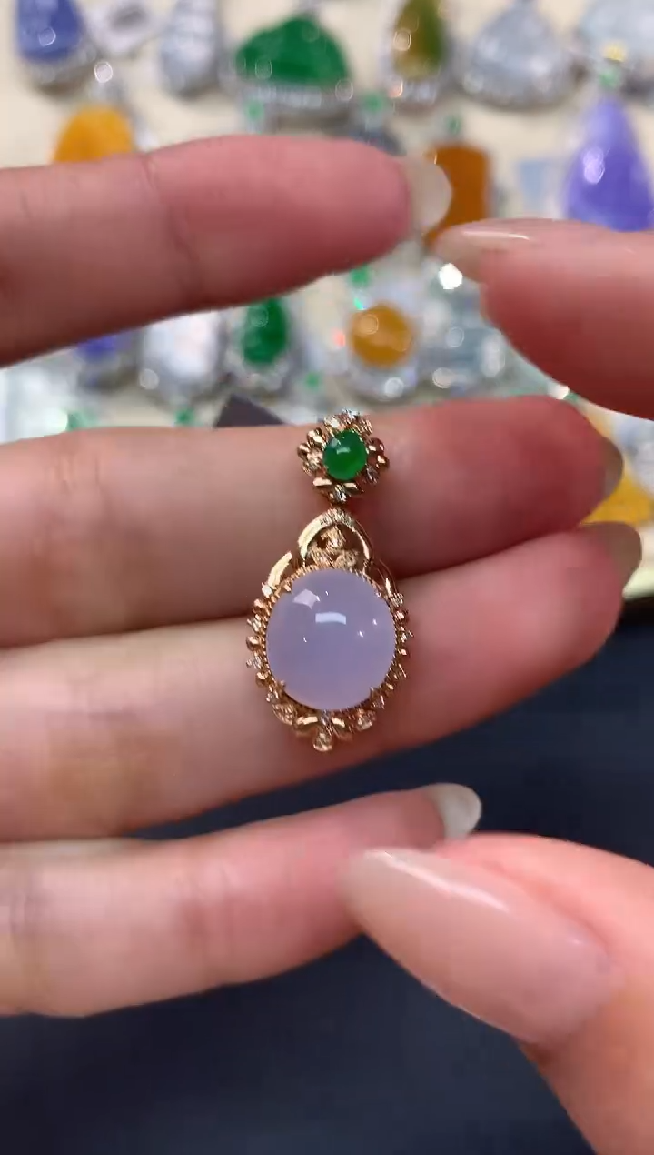 【闪购商品】翡翠吊坠(不含链)18K金镶嵌吊坠A284|3980