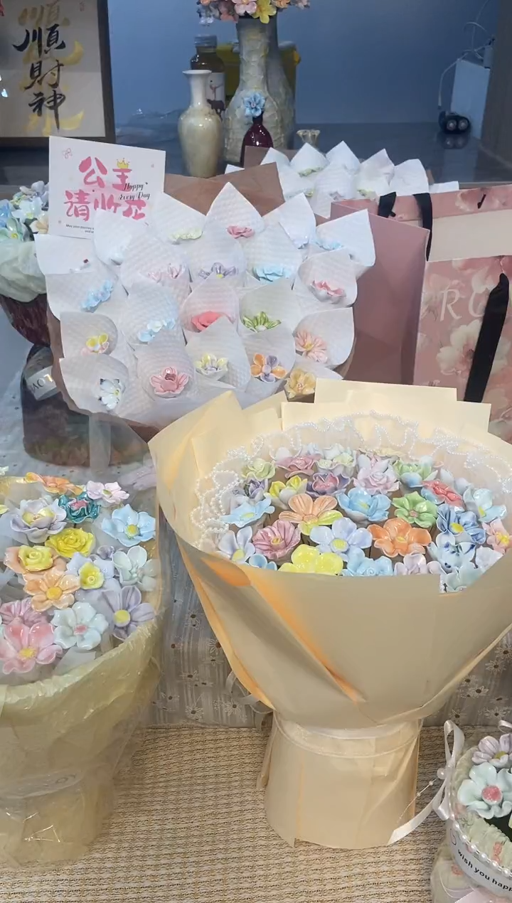 摆件陶快*一岁一礼 18支花束