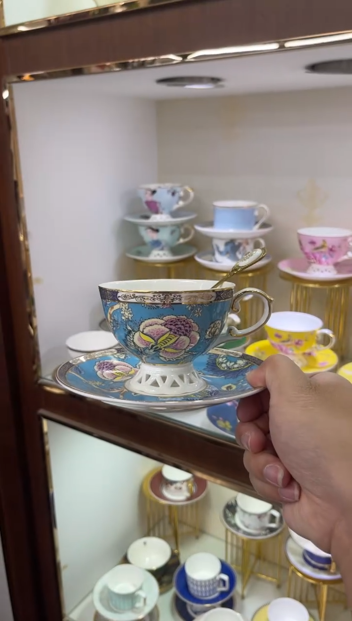 45%以上骨粉骨瓷咖啡杯碟配金勺