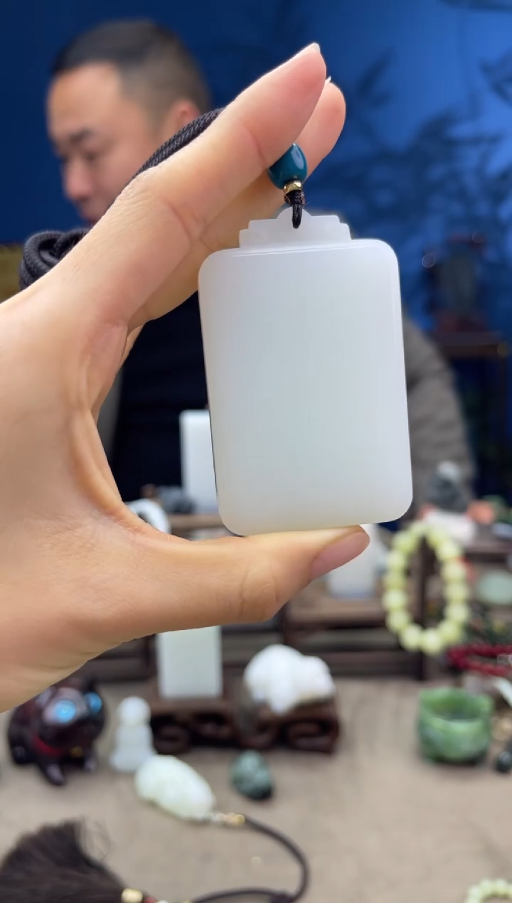 【闪购商品】和田玉颈饰未镶嵌1