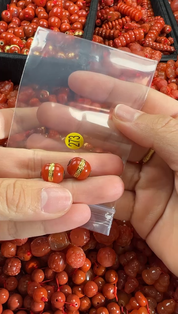 【闪购商品】南红玛瑙颈饰未镶嵌1