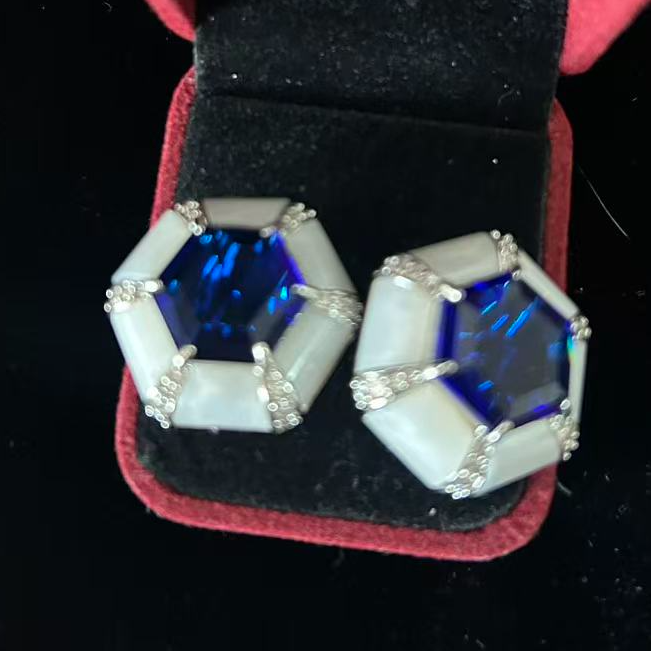 铜合金琉璃耳饰 森系几何白色轻奢风法式耳钉经典欧美银色百搭