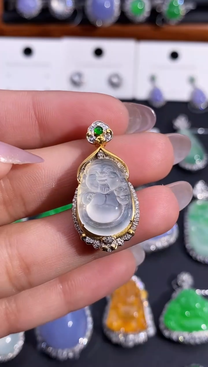 【闪购商品】翡翠颈饰18K金镶嵌吊坠