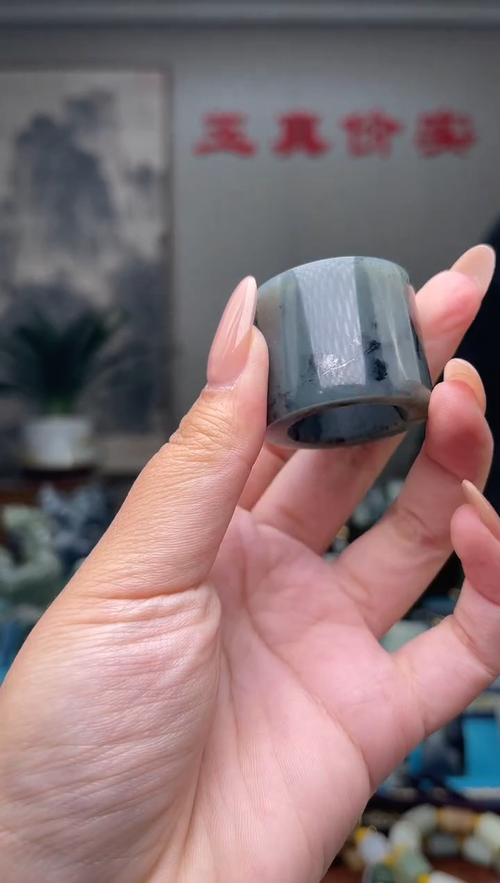 未镶嵌和田玉挂件1