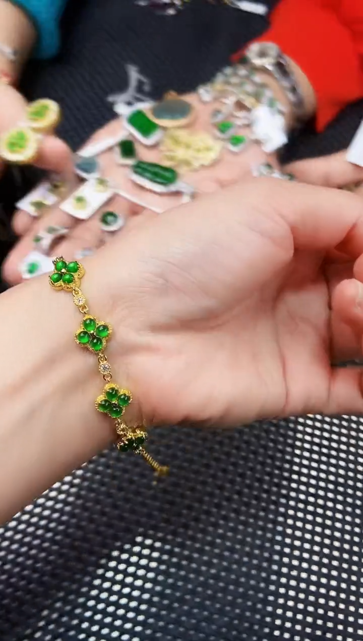 【闪购商品】翡翠手链未镶嵌111111111