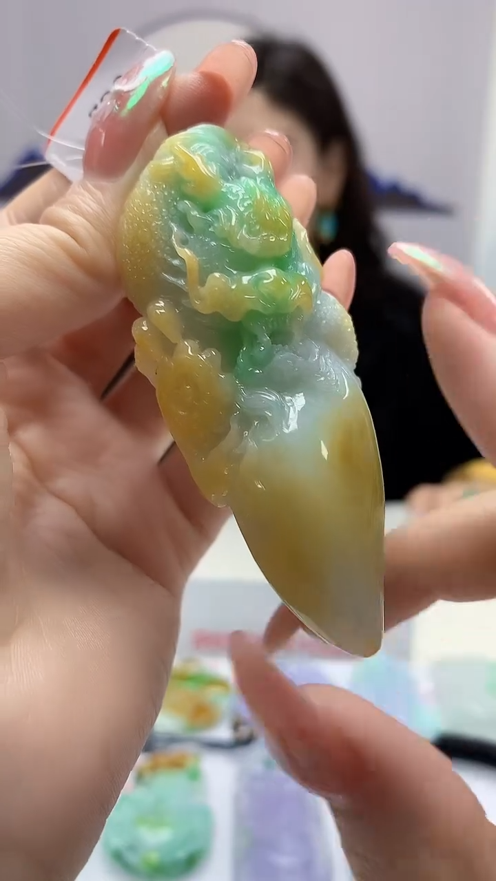 【闪购商品】定制翡翠未镶嵌4829DD-毛货挂件497