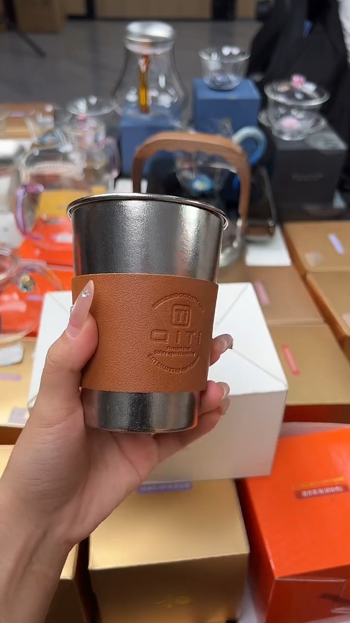 @@器态可乐杯    