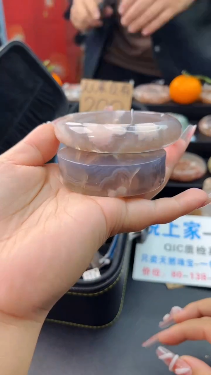 【闪购商品】石英质玉手镯未镶嵌赠送镯心（63圈口）