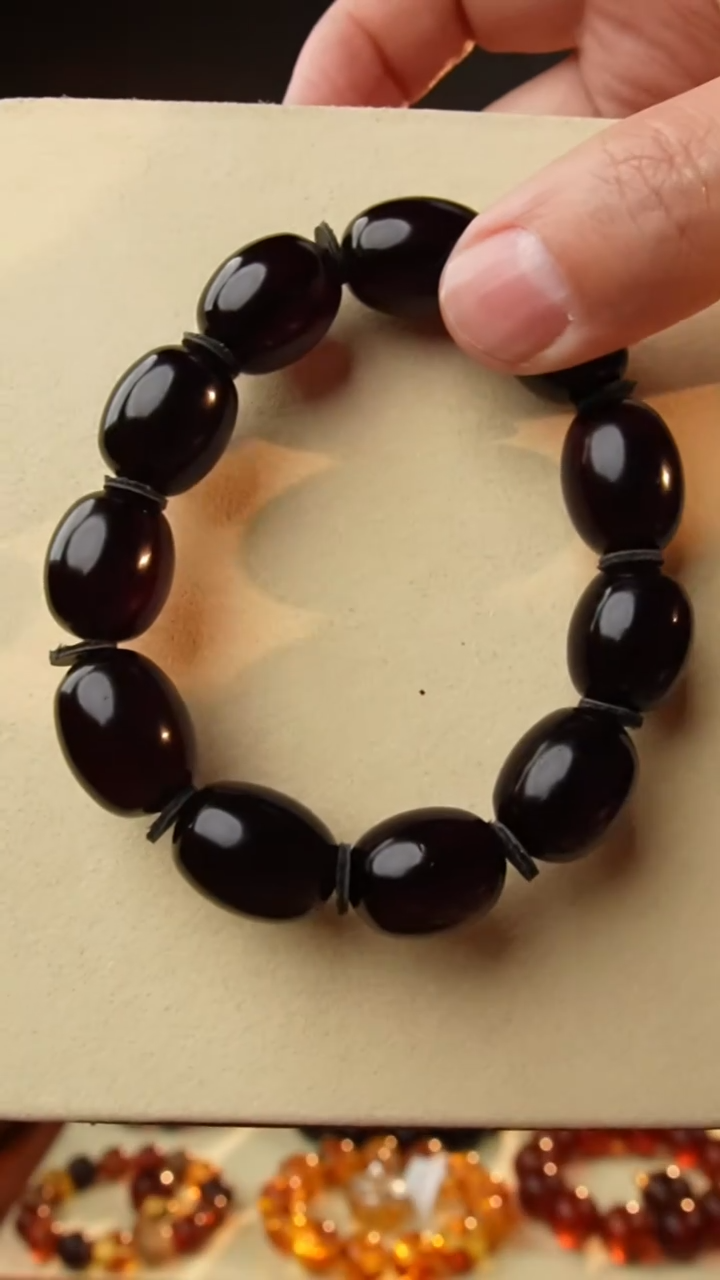 【闪购商品】琥珀裸石未镶嵌16+翳珀枣珠