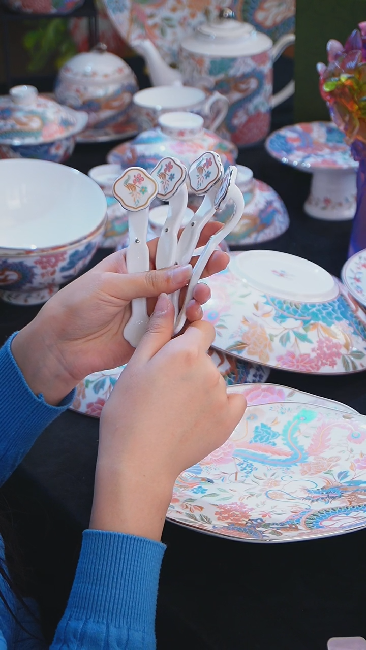 【闪购商品】摆件米多家中古瓷器如图所示6433