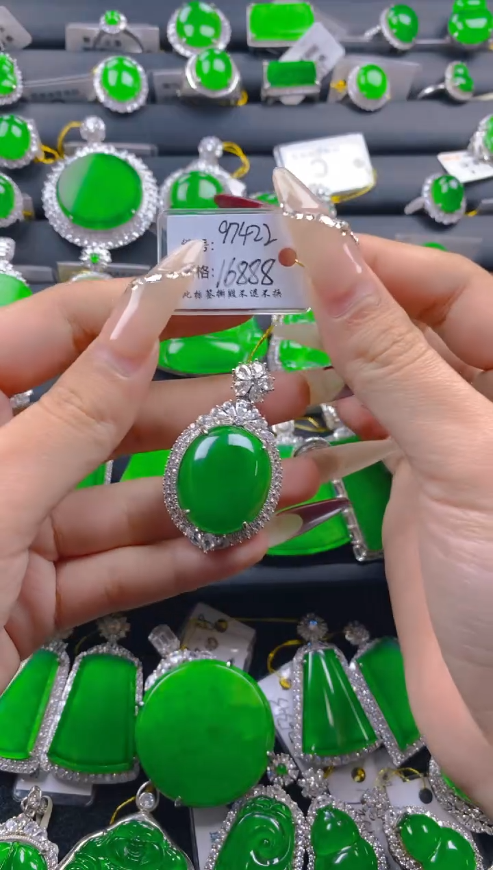 【闪购商品】翡翠颈饰银S925镶嵌11111111