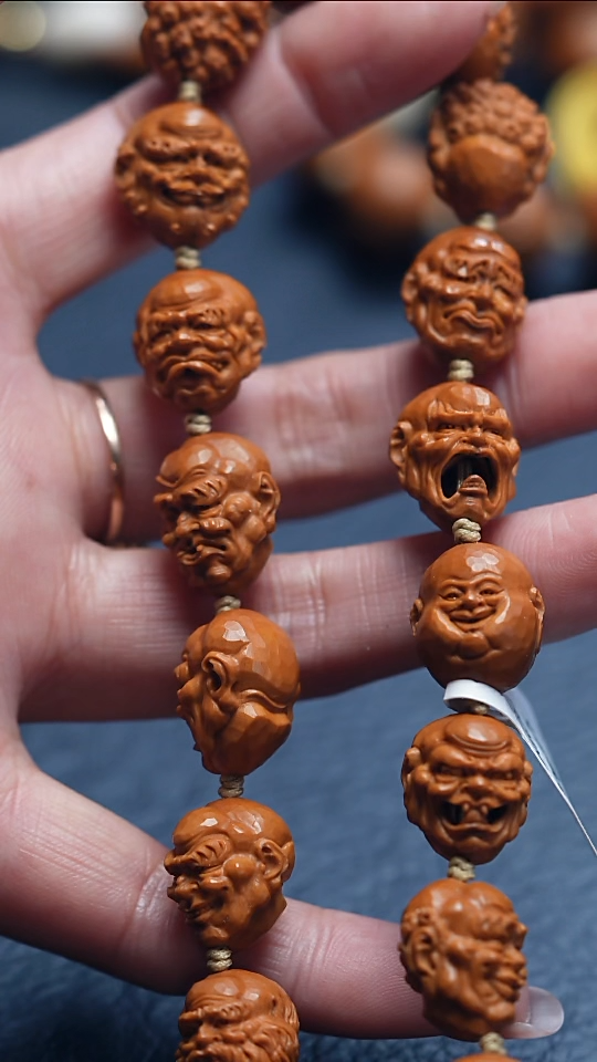 【闪购商品】橄榄核吊坠苏工橄榄核