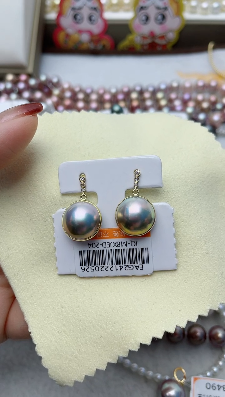 【闪购商品】拼合珍珠（马贝珠）耳饰18K金镶嵌W66