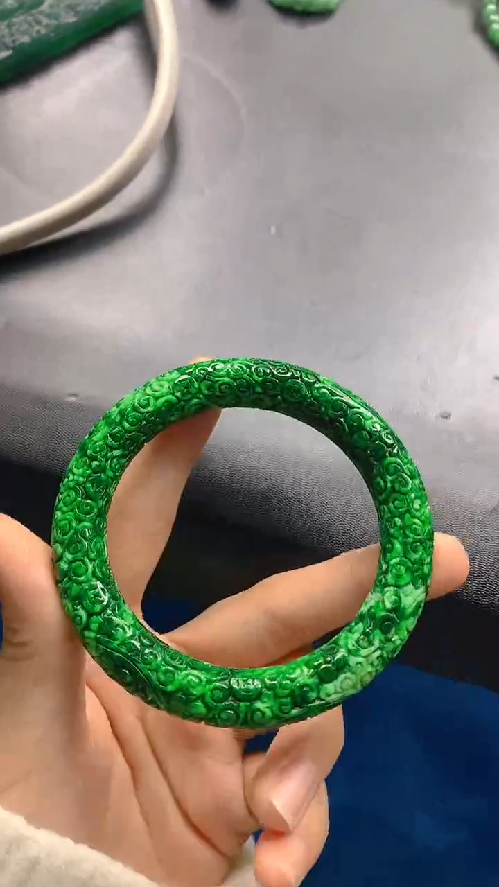 颈饰未镶嵌翡翠天然缅甸a货翡翠