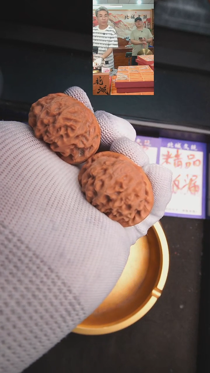 文玩核桃把件54号38左右宫灯（批量）