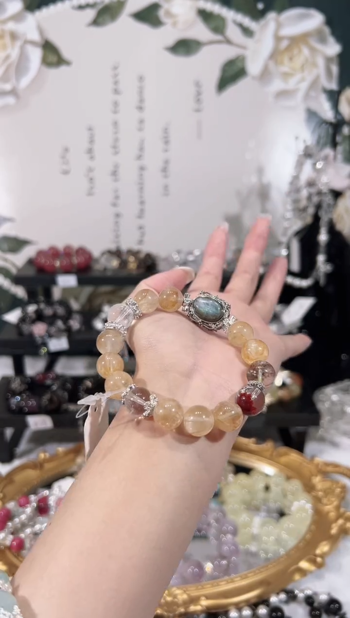 【闪购商品】水晶手链未镶嵌天然水晶默认微瑕 多样性发货发其一