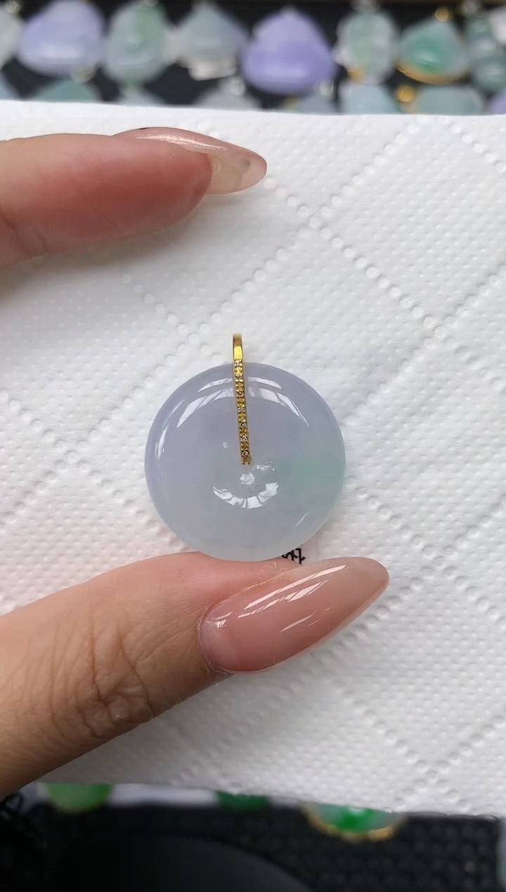 颈饰18K金镶嵌翡翠 1111111111