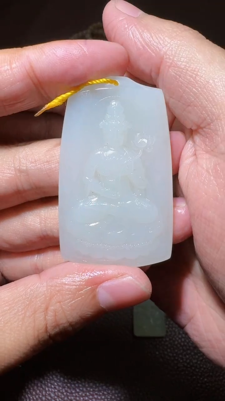 未镶嵌和田玉挂件和田玉