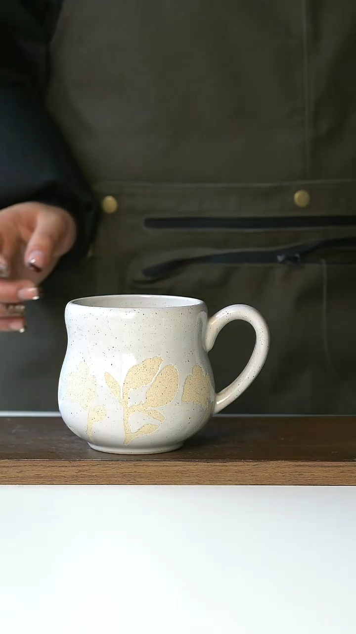 【闪购商品】陶瓷木兰浮雕大肚马克杯微瑕@4-2@