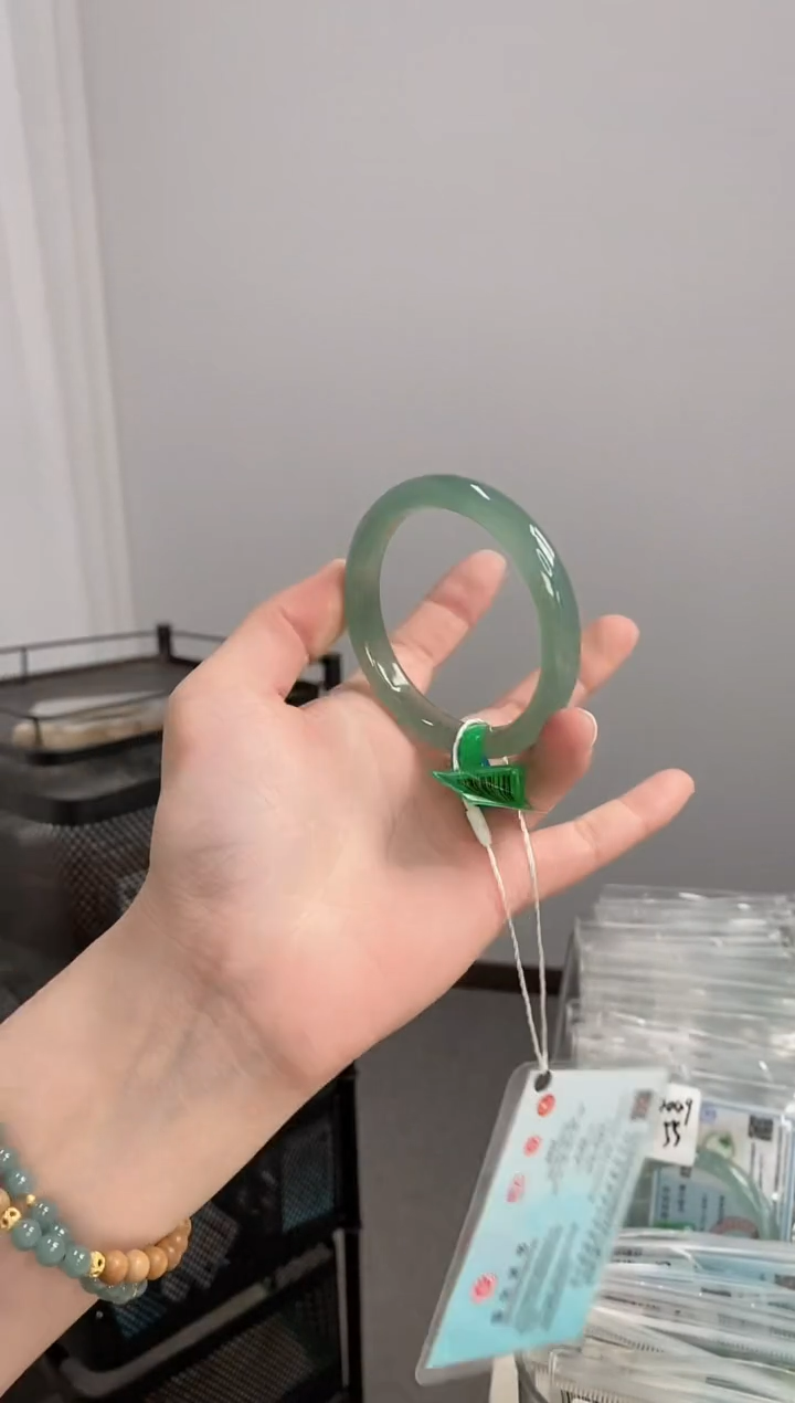 【闪购商品】玛瑙/玉髓手镯未镶嵌54-55圈