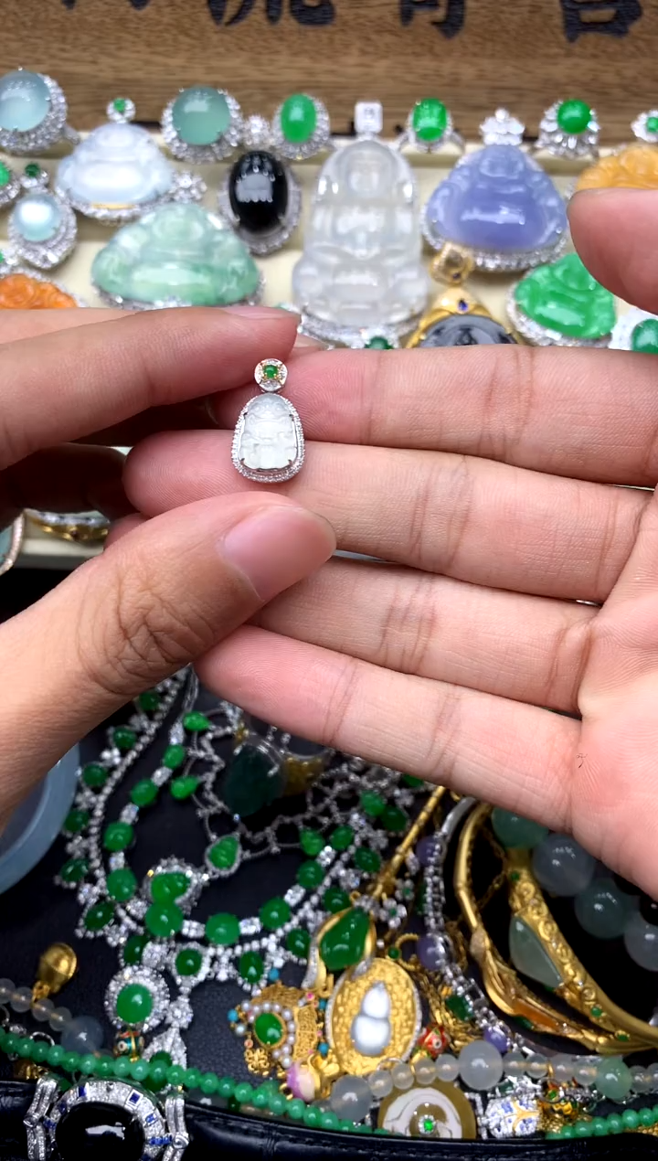 【闪购商品】翡翠颈饰18K金镶嵌127-中国好珍宝