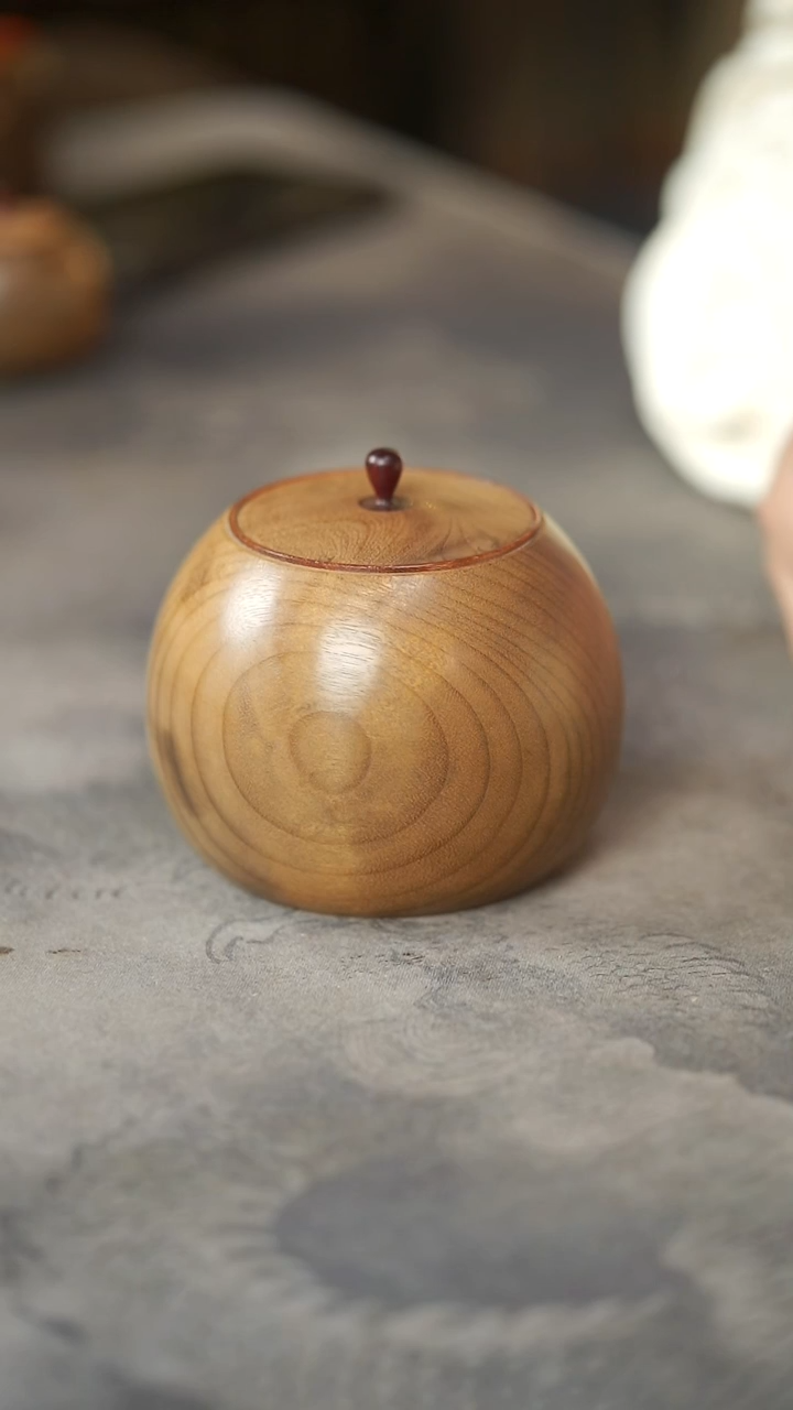 金丝楠164号阴沉料满花纹茶仓茶叶罐