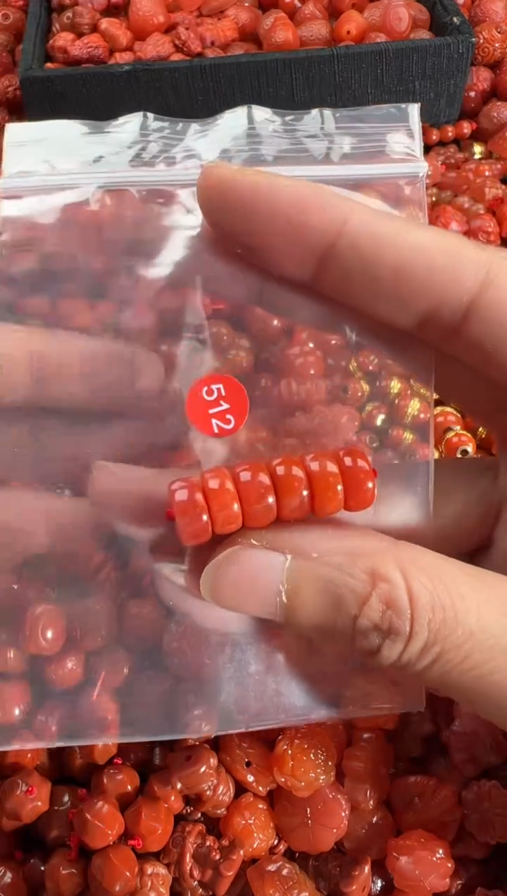 【闪购商品】南红玛瑙颈饰未镶嵌2