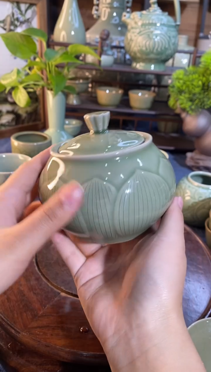 【闪购商品】022813【玄】字茶叶罐 特价处理1只