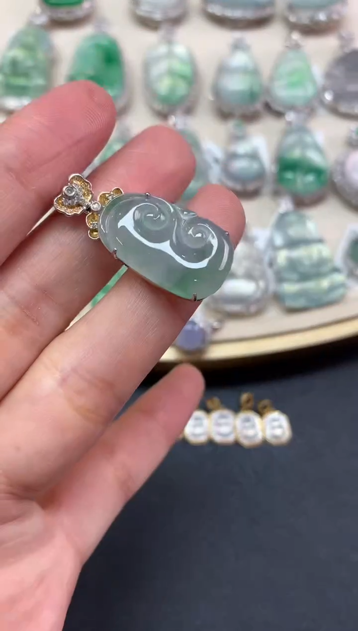 【闪购商品】翡翠吊坠(不含链)18K金镶嵌Q97|2980