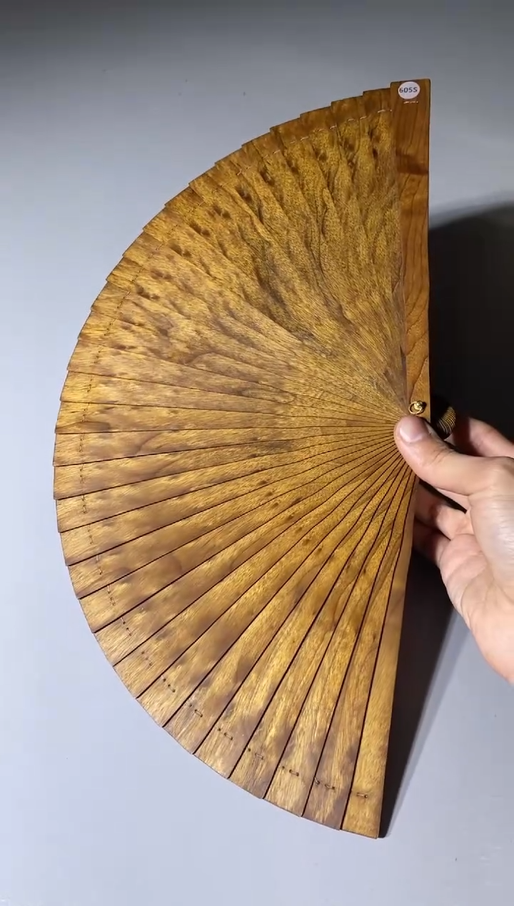 【闪购商品】香榧木605号21cm精品金丝楠木扇子