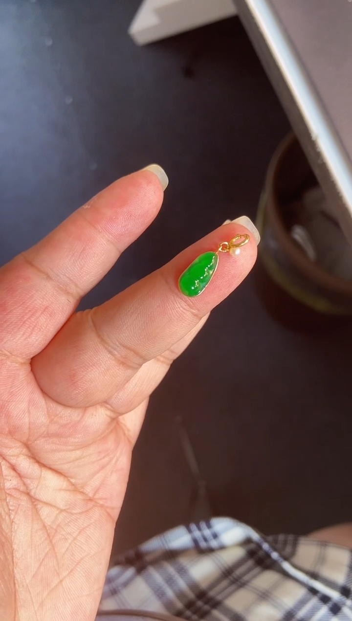 吊坠(不含链)18K金镶嵌翡翠1
