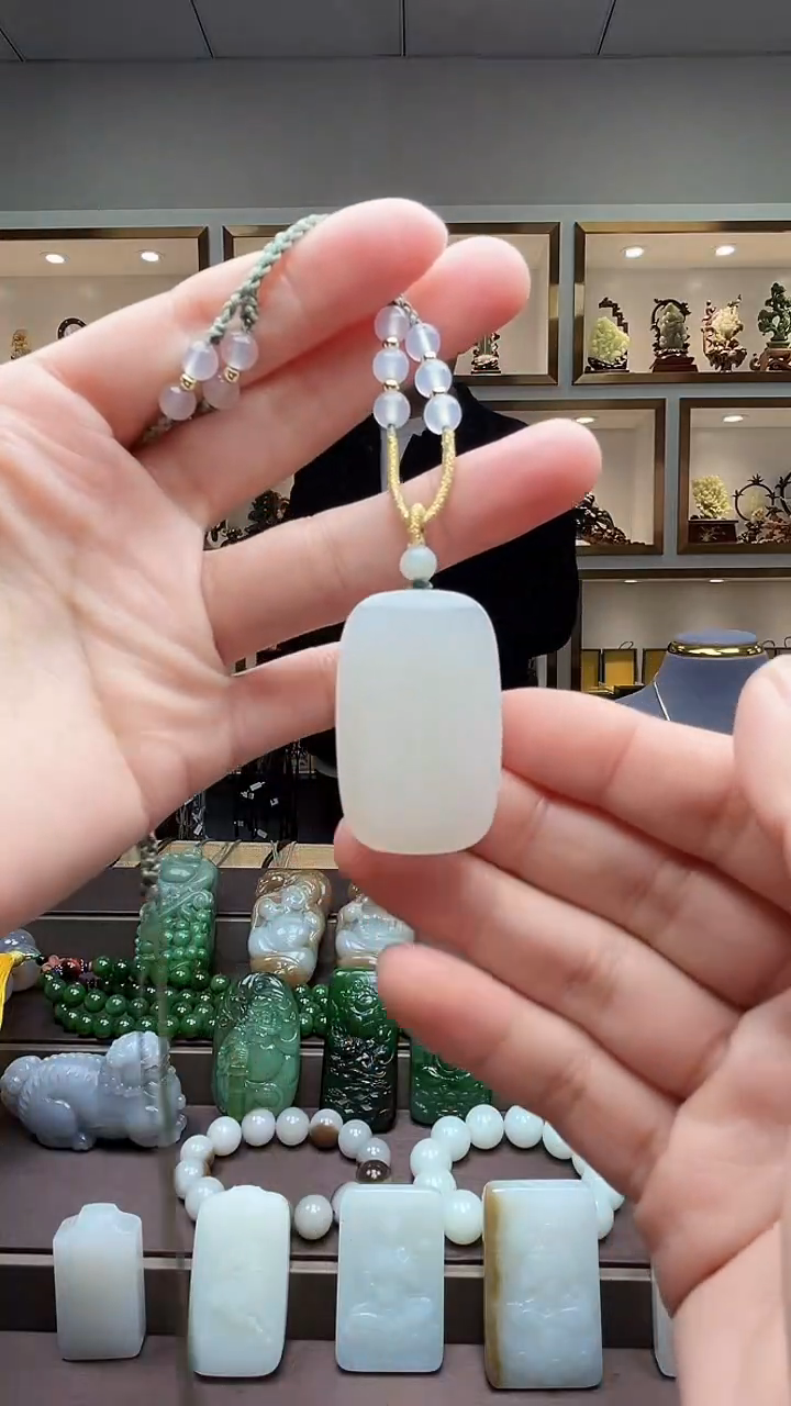 【闪购商品】和田玉挂件未镶嵌苏