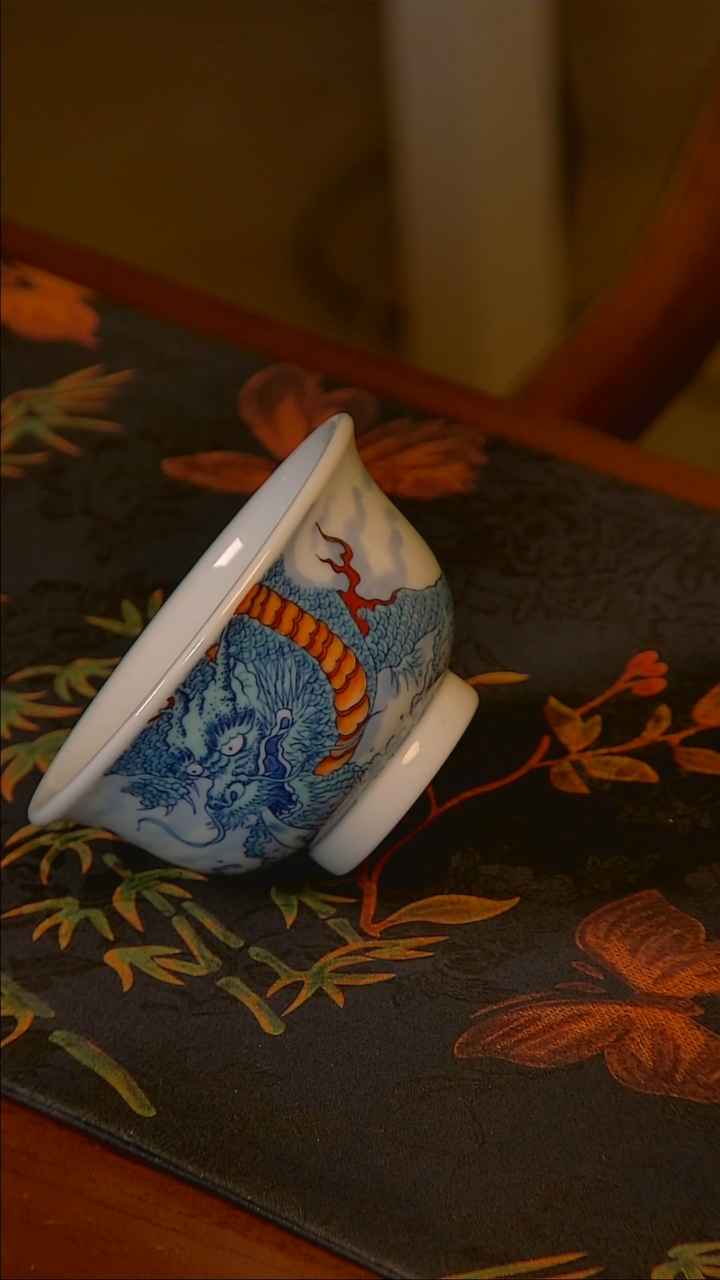 杯手工手绘杯杯很美丽