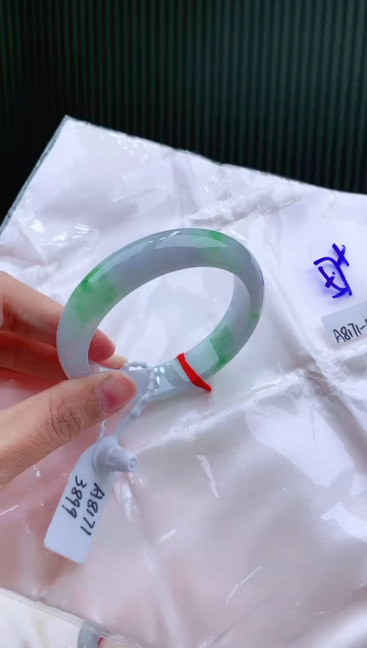 未镶嵌手镯翡翠57