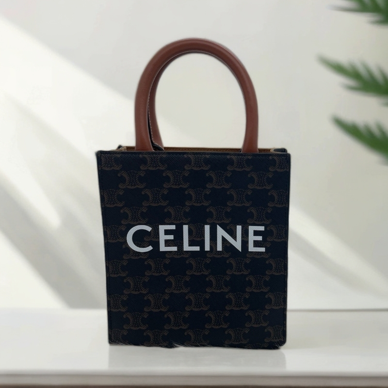 95新 Celine/思琳 竖版老花琴谱包 012072