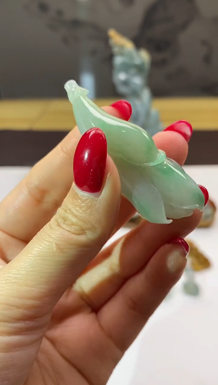 未镶嵌挂件翡翠玉兰花