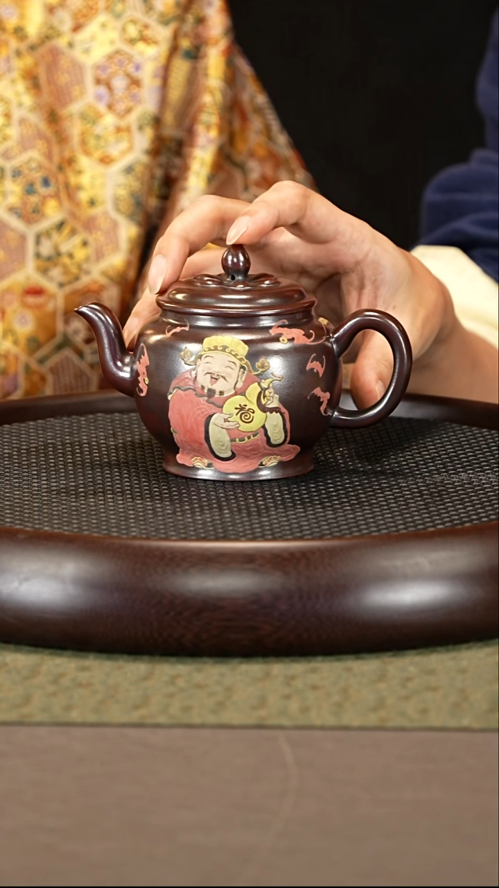 茶壶紫砂98 姚玲香 龙山古乌泥 莲花宫灯 330cc